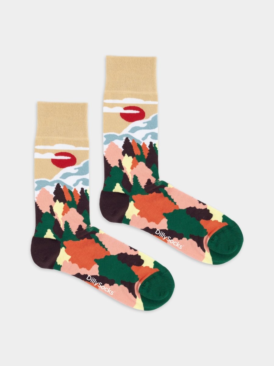 Bunte Socken Fall Mountains von DillySocks