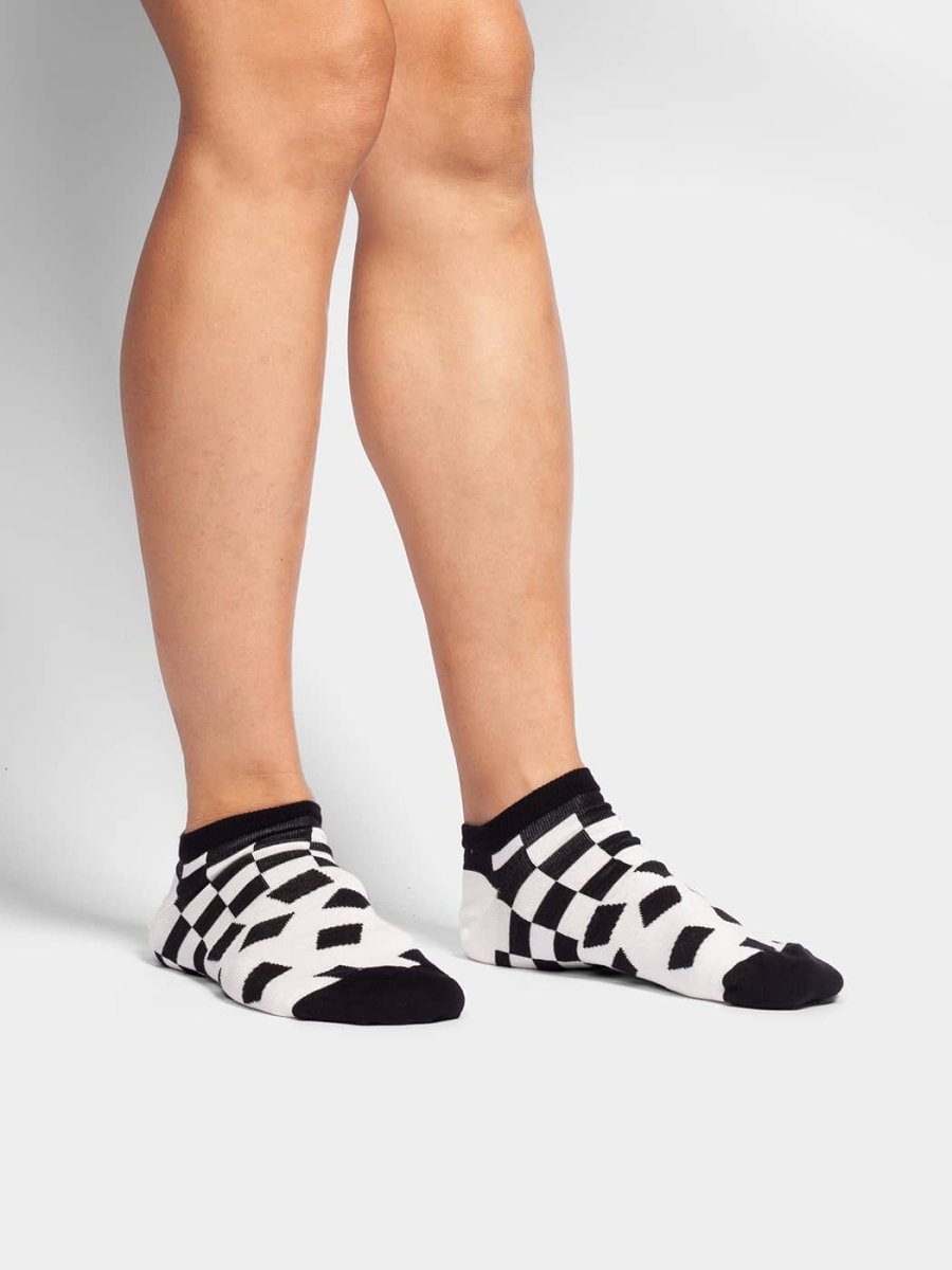 Sneakersocken Short Crumbling Chess von DillySocks