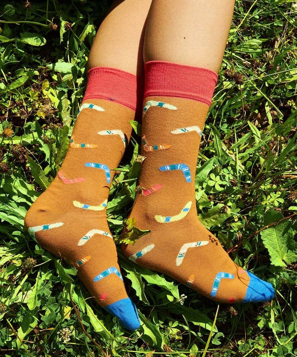 Überzieh-Boomerangs für Füße in Form von bunten Socken