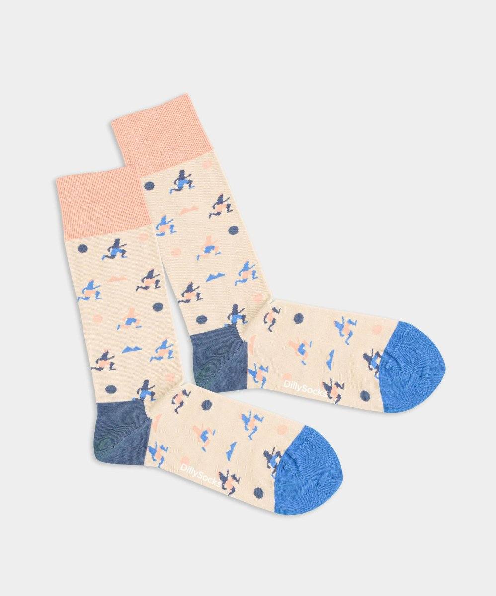Day Runner Marathonläufer mit bunten Socken beim Lauf