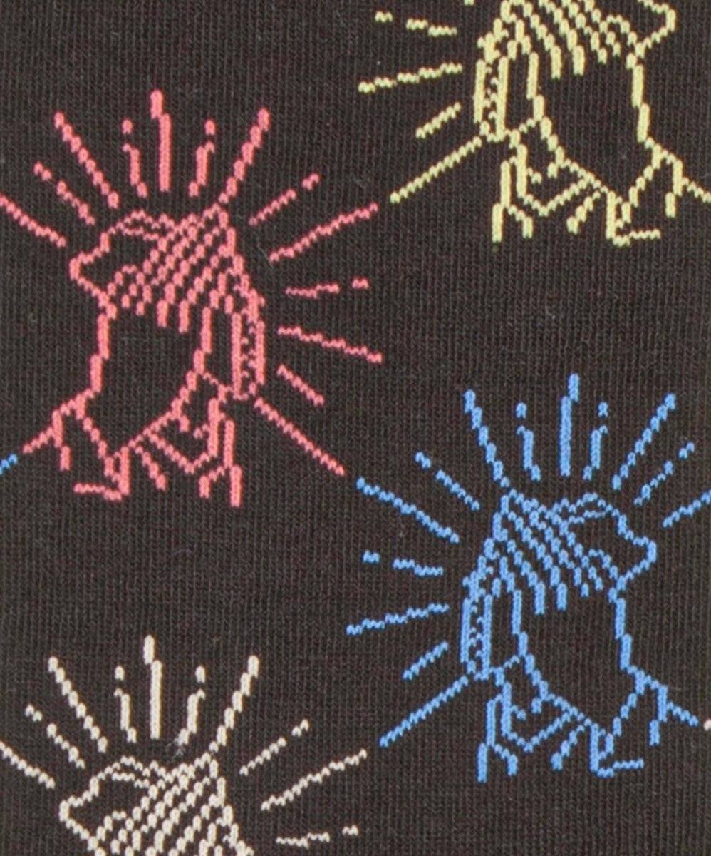 Handy Hands Socken mit Kulleraugen getragen an Hand und Fuß