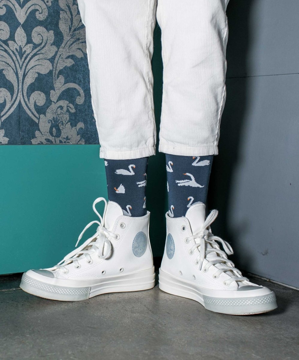 Socken Swan Lake von DillySocks