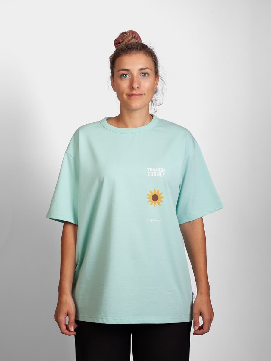 T-Shirts Towards The Sun von DillySocks
