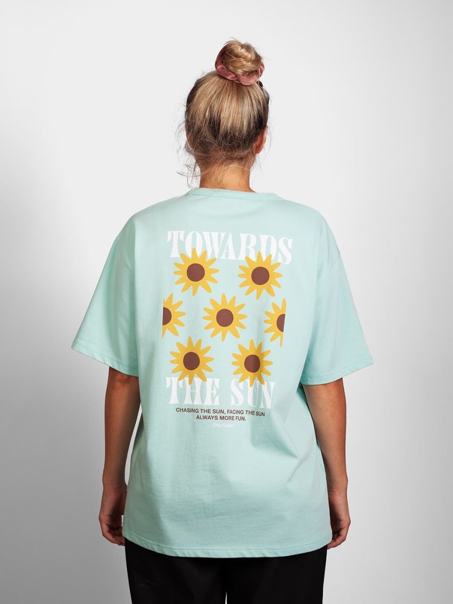 T-Shirts Towards The Sun von DillySocks